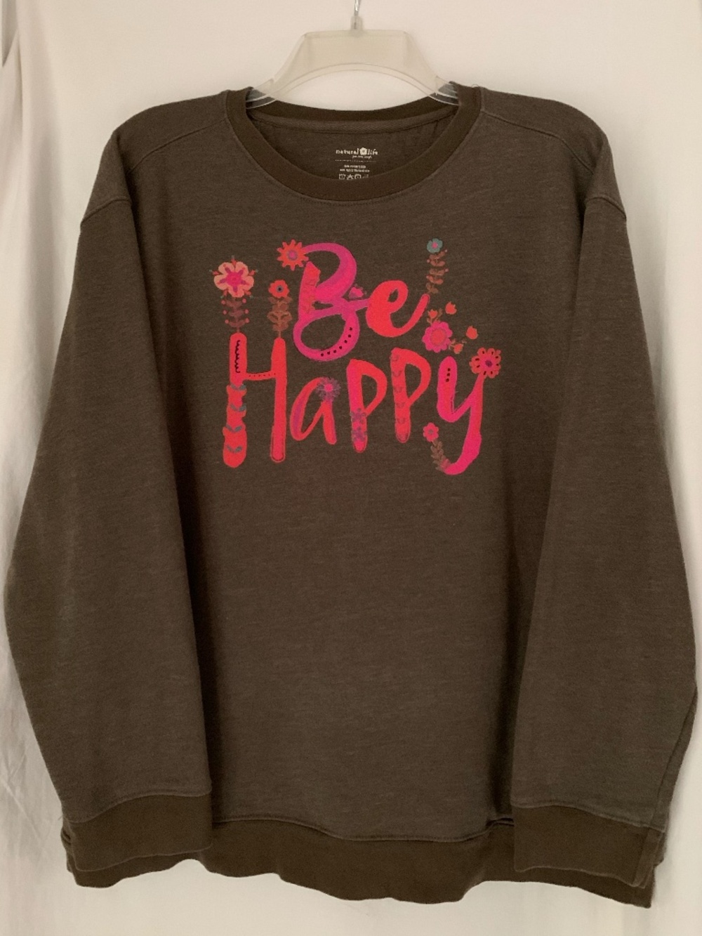 NATURAL LIFE olive green "Be Happy' pocketed sweatshirt